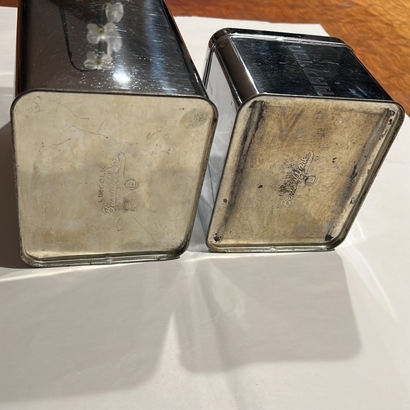 Set of Two Lincoln Beautyware Chrome Aluminum Canister Set MCM - Picture 5 of 13